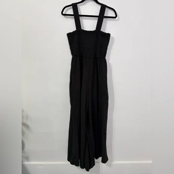 NWT Quince Women 100% Organic Cotton Gauze Smocked Wide Leg Jumpsuit Black Sz M - Picture 2 of 7